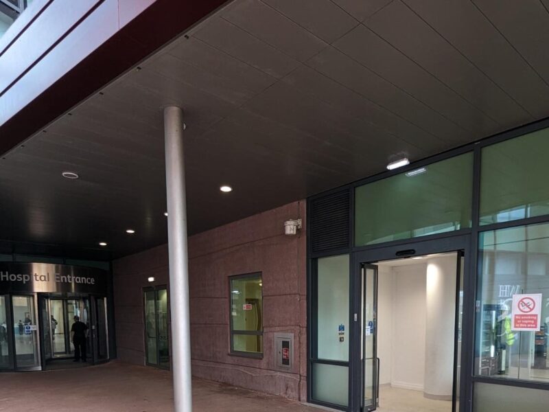 The side entrance to Alder Hey A&E